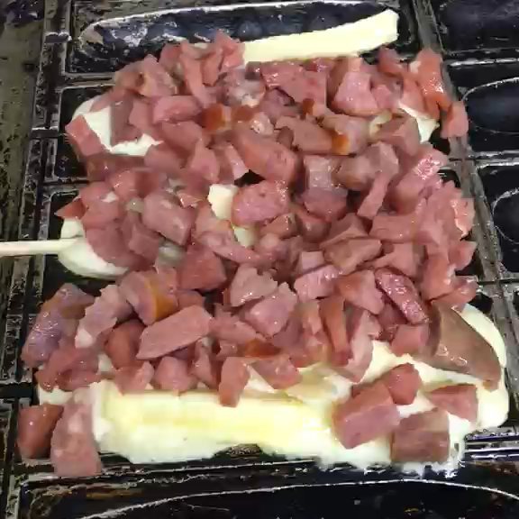 Vai um Crepe de Calabreza com Queijo aí???
.
.
 
 
 
🧀